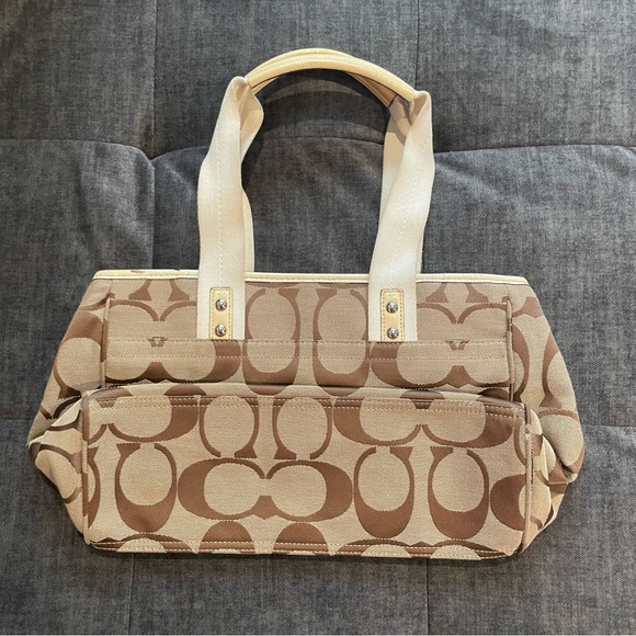 Coach Daisy Signature Khaki White/Cream Tote Purse - Picture 10 of 10